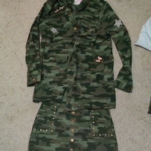 Girls 2 PC Camo Skirt Set